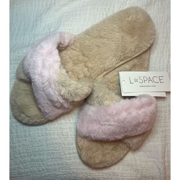 New L*Space Cloud Slippers - Picture 3 of 7